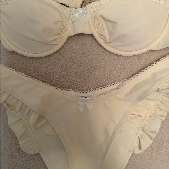 White Ruffled Bikini Set - Picture 5 of 6